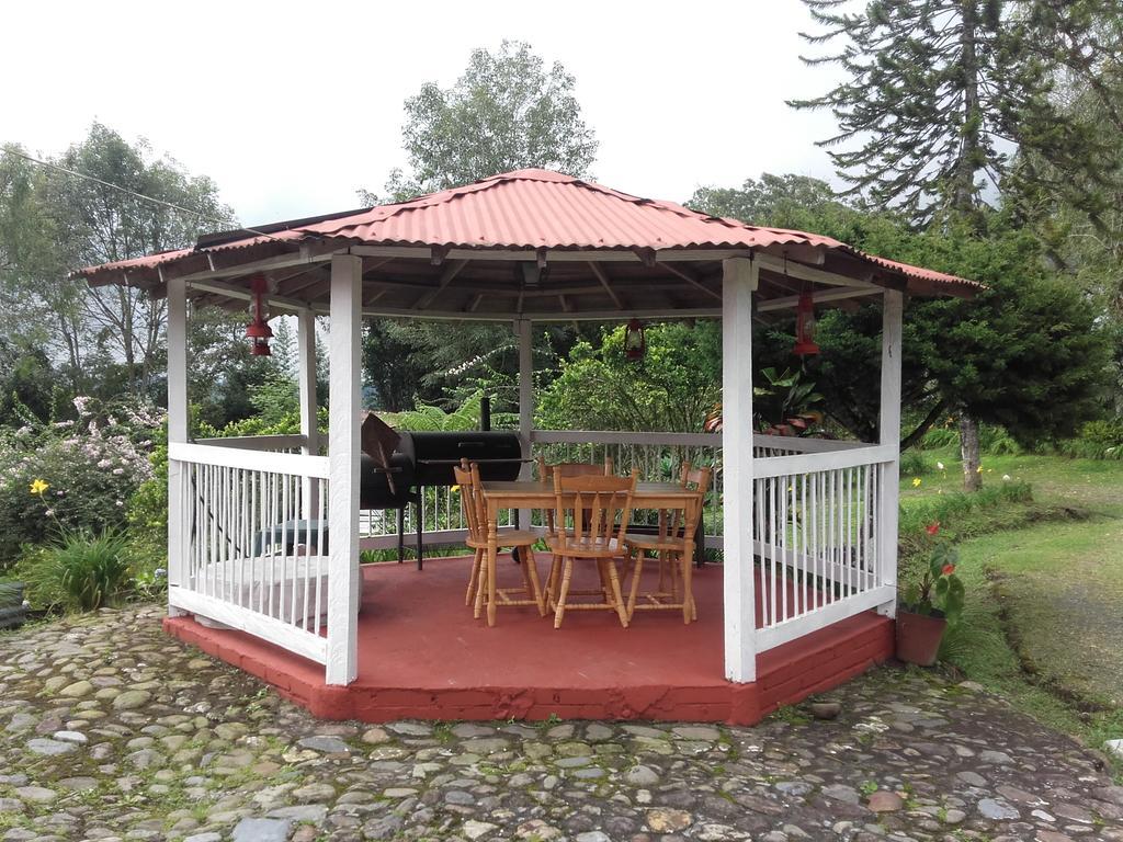 La Gaviota Bnb Acomodação com café da manhã Filandia Exterior foto