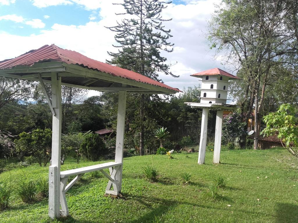 La Gaviota Bnb Acomodação com café da manhã Filandia Exterior foto