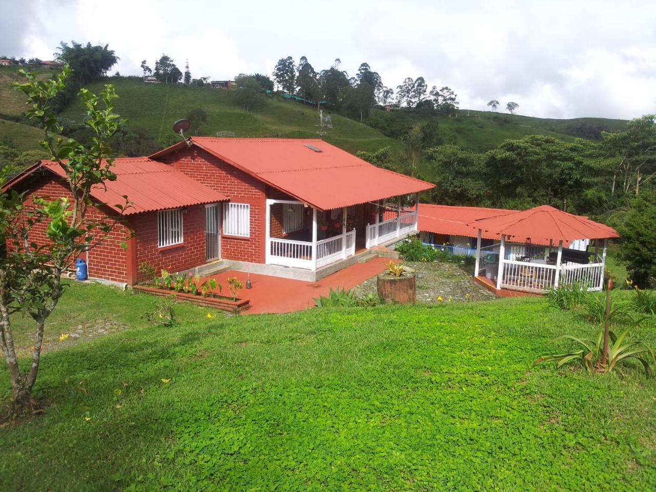 La Gaviota Bnb Acomodação com café da manhã Filandia Exterior foto
